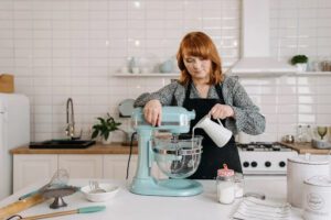 Factors to Consider When Buying a Baking Mixer
