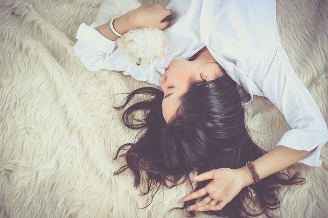 Sleeping Beauty: 7 Ways Sleep Can Help You Look and Feel Better