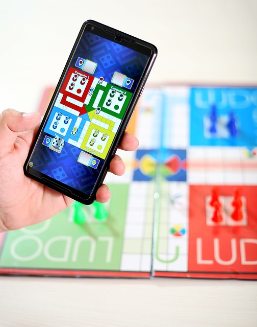 Online vs. Offline – Which Mode of Indulging in Ludo is Better and Why?